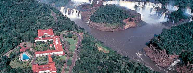 tropical01.jpg (190934 bytes)